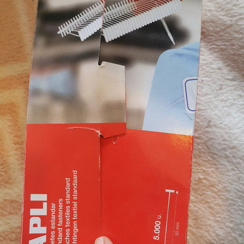 Apli plastic tagging gun like new