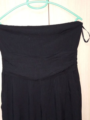 One-piece black strapless jumpsuit size L new with zipper detail