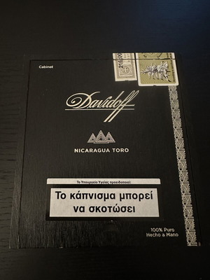Davidoff Nicaragua Toro Cabinet wooden cigar box used, black edition