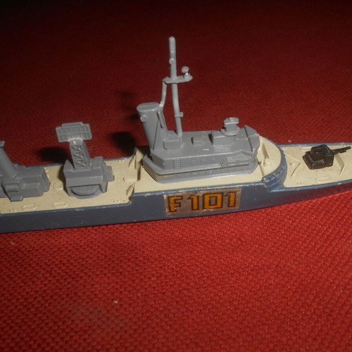 Matchbox Sea Kings Frigate K-301 Lesney 1976 F 101 military ship