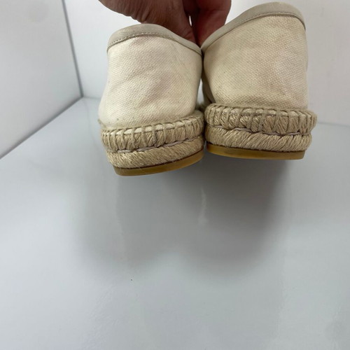 Gucci Beige Canvas Espadrilles Size 39 Like New