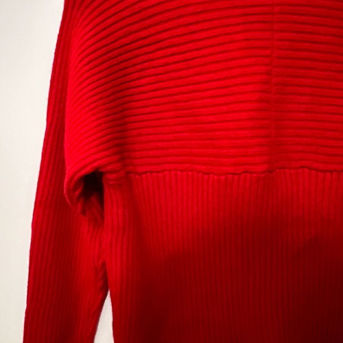 Mango red sweater size M brand new