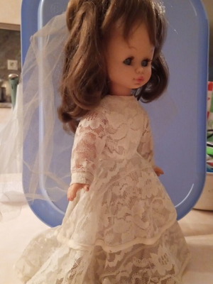 Collectible bride doll used, Kehagias company 1974