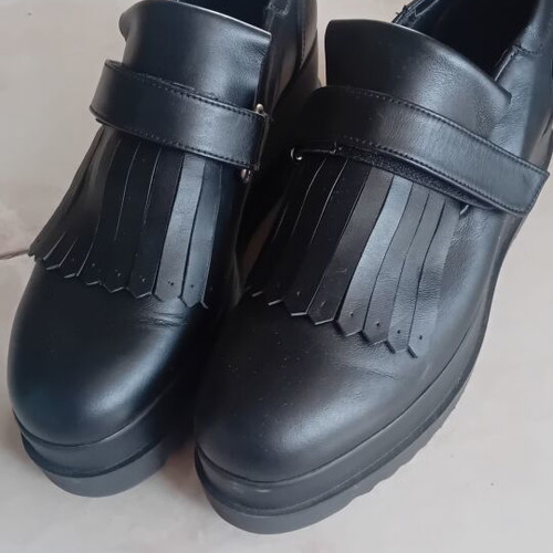 Glamazons leather shoes new, size 39, black