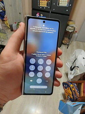 Samsung Galaxy Fold 5 256Gb like new