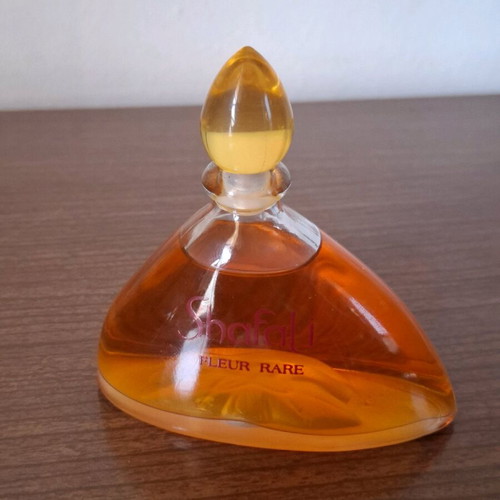 Yves Rocher Shafali Fleur Rare Eau De Perfume 1.7 fl oz like new, vintage