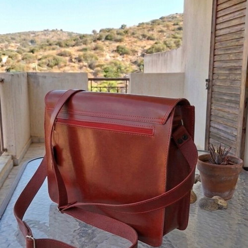 Crossbody bag like new, handmade red genuine leather