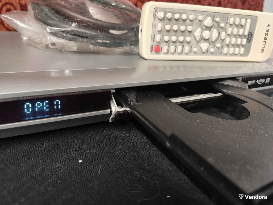 DVD player Bluesky με τηλεκοντρόλ και καλώδιο scart
