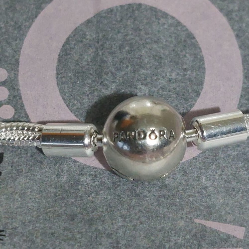 Pandora bracelet new, size 19 cm, silver with round clasp