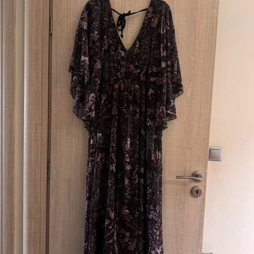 Maxi boho dress Fueguina with floral pattern and gold detail size XL