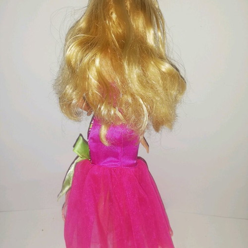 Barbie A Perfect Christmas 2011 used doll missing accessories