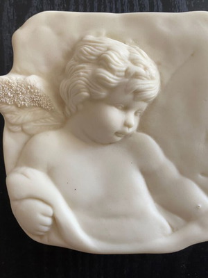 Porcelain box with angel relief new