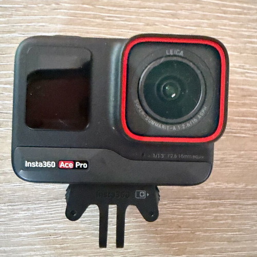 Insta 360 Ace Pro σαν καινούργιο