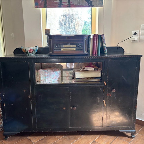 Old buffet used, needs repairs