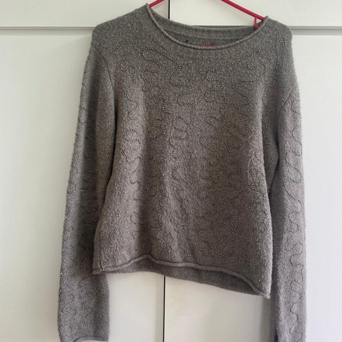 Gray knitted sweater with rhinestones used, asymmetric hem