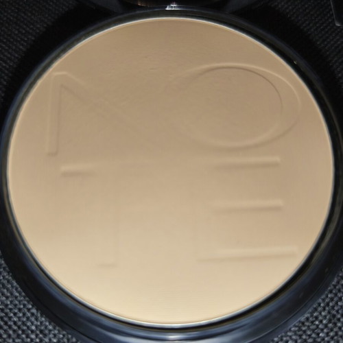 Powder like new, used once with sponge