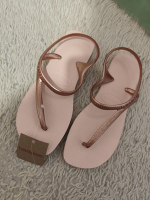 Havaianas sandals new, size 39-40, pink gold