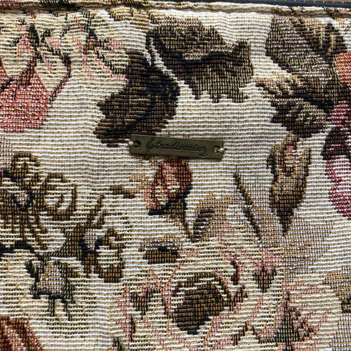 Stradivarius set pochette and floral brocade belt like new