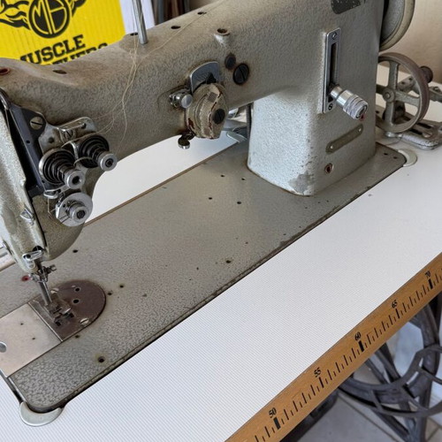 Pfaff sewing machine used, needs maintenance