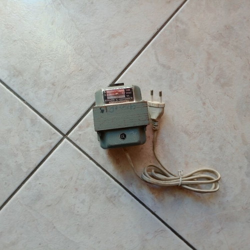 Transformer used, single-phase closed type by Nikolaou
