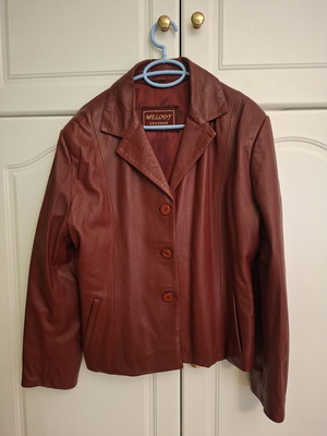Γυναικείο δερμάτινο σακάκι blazer, μέγεθος M, άριστη κατάσταση