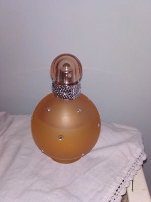 Britney Spears Naked Fantasy Eau de Parfum 100 ml μεταχειρισμένο
