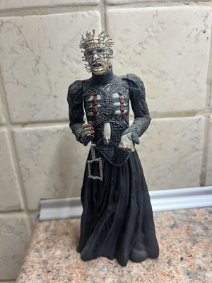 Hellraiser Pinhead Figure NECA 2003 like new collectible