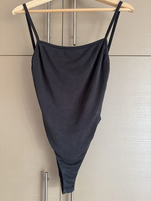 Nadia Rapti bodysuit black with open back like new