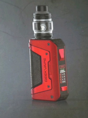 Geek Vape Aegis Legend 2 L200 Box Mod Kit 6ml like new, red