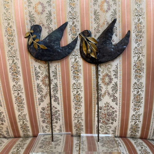 Two Louiza Dimitriou sculptures like new, 33 cm height each