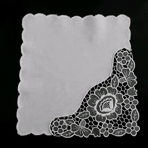 Corner napkins used, pack of 14 white 28×30 for sideboard