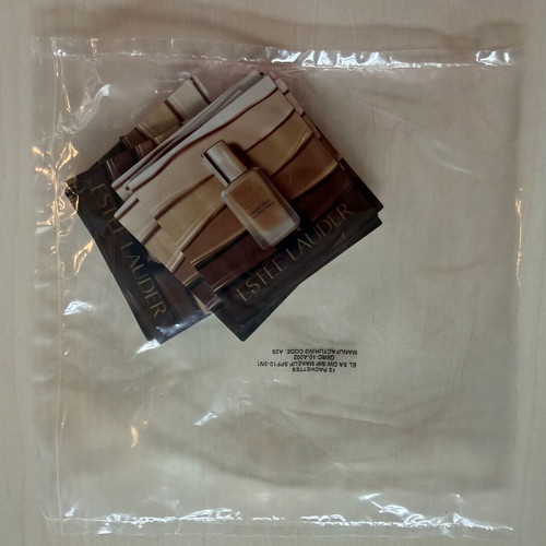 Estée Lauder Double Wear Foundation 3N1 new, 36 samples 36ml total