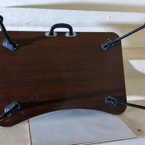 Folding table used with minor wear