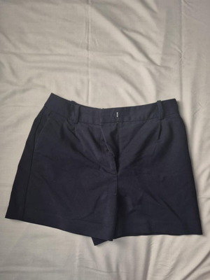 Zara shorts size M black like new