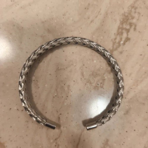 Ethnasia bracelet new, silver color