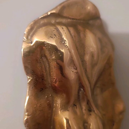 Decorative sculpture like new, signed, 17.5 cm height