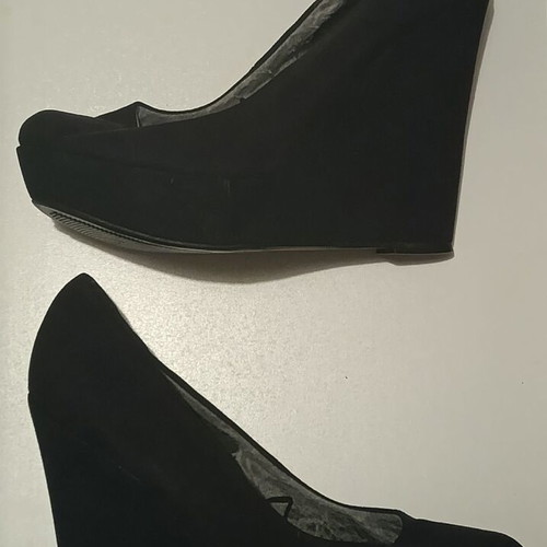 Felishimo Italy black pumps size 40 like new
