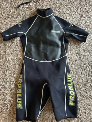 Problue diving suit like new