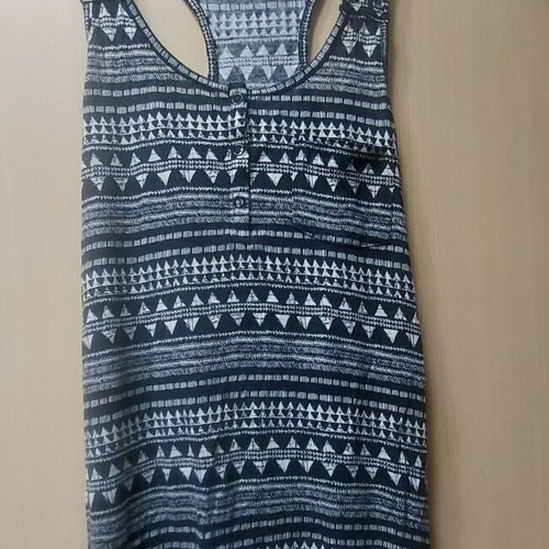 Billabong women's long sleeveless top like new, size M