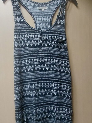 Billabong women's long sleeveless top like new, size M