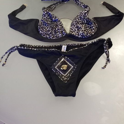 Bikini animal print medium size, like new, with underwire bra