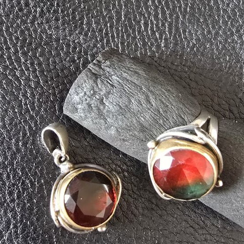 Women's silver ring and pendant set like new