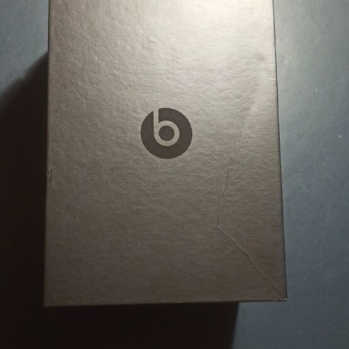 Beats Solo³ Wireless Headphones used, rose gold color