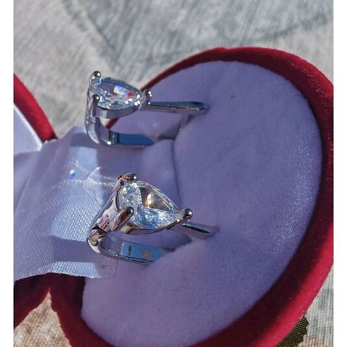 Gold-plated earrings new with white zircon
