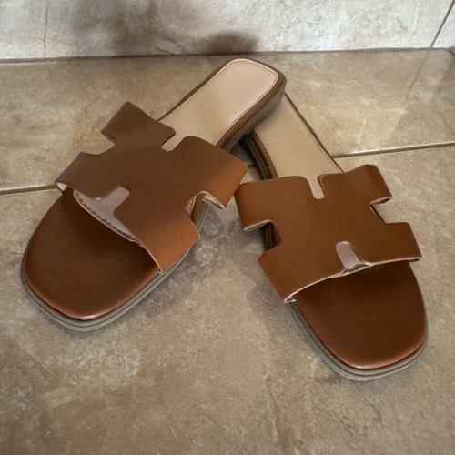 Summer sandals size 40 like new, brown faux leather