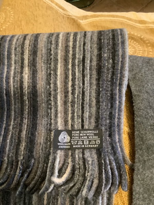 Men's scarves like new, wool, grey and beige