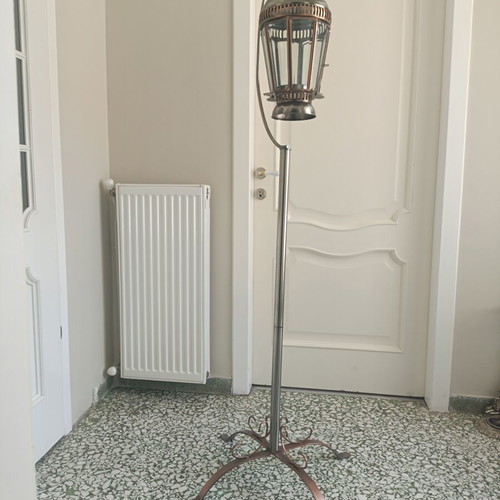 Decorative metal lantern like new, indoor steel