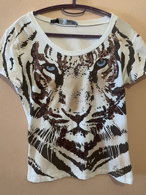 Love Moschino vintage women's T-shirt with tiger print and brown sequins, medium