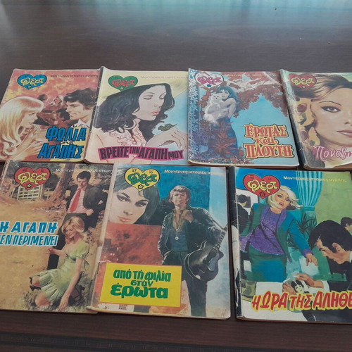 Flirt Illustrated Romance Magazines like new, 3 issues