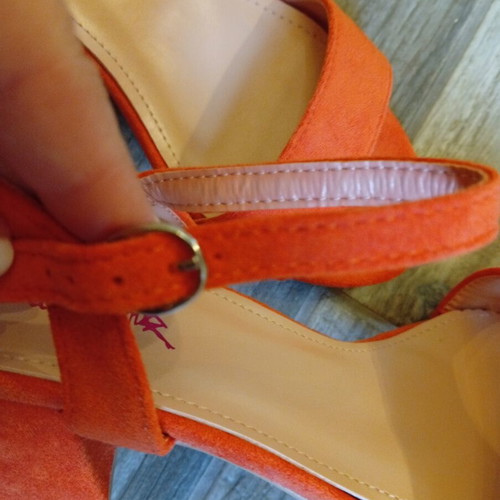 Vera Blum suede sandals with block heel, orange